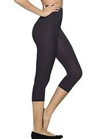 Hanes Women's Shaping Capris